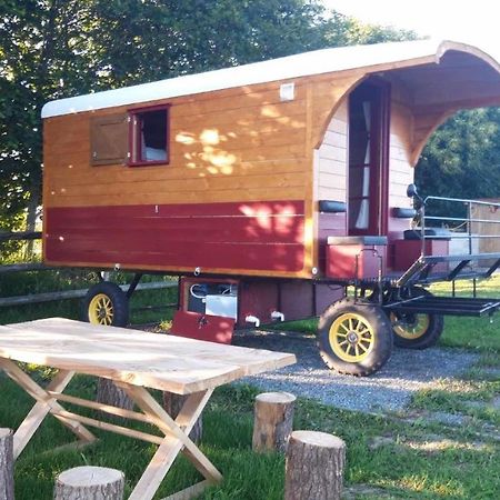 Veritable Roulotte Hippomobile "La Bailleul" Mentheville Luaran gambar